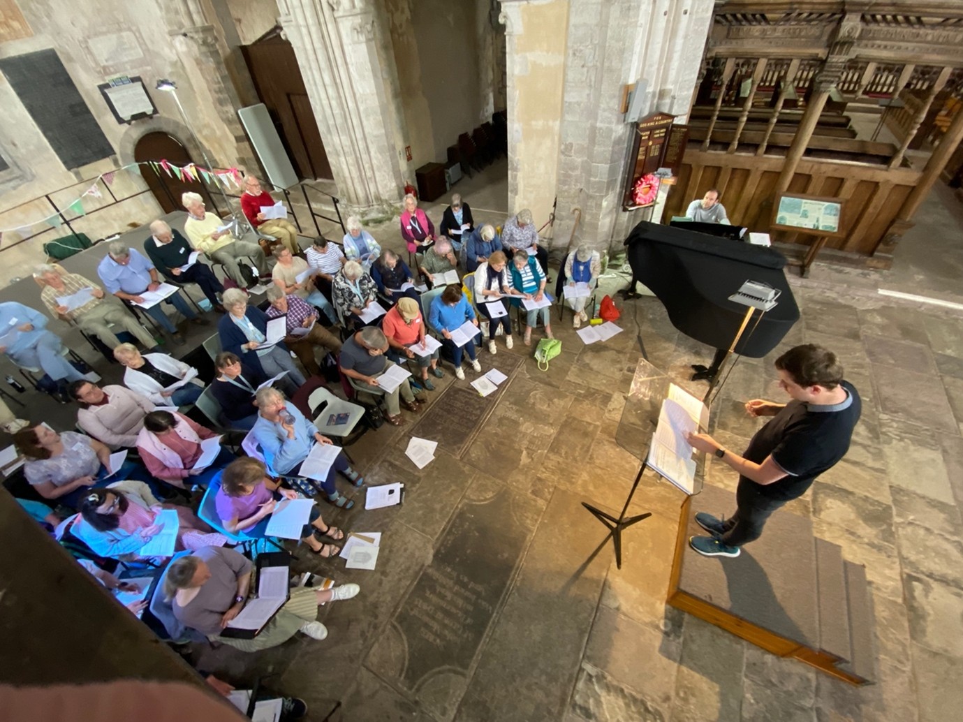 Thomas Mottershead conducting